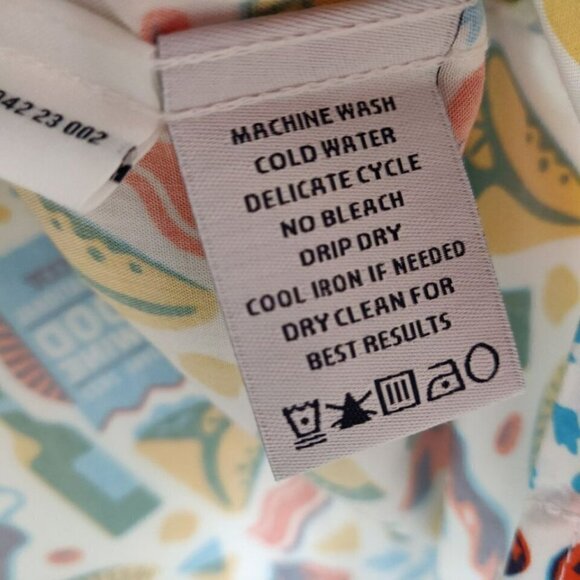 Disney Reyn Spooner Camp Shirt Large Epcot Food & Wine Festival Vacation NWT - Picture 7 of 9